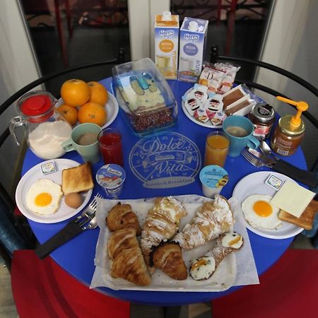 Dolce Vita Rooms & Breakfast Neapol Zewnętrze zdjęcie